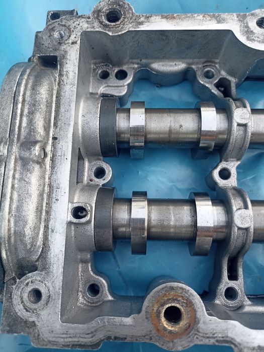 Розподільний вал Volkswagen Crafter 2018