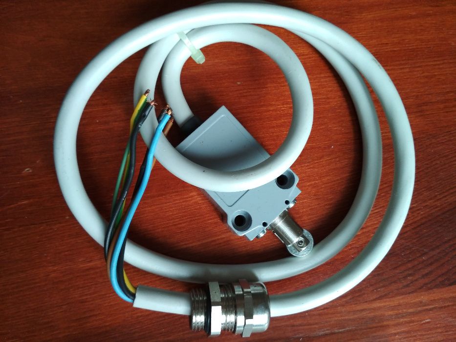 Łącznik krańcowy PEM2 G12 - IP67