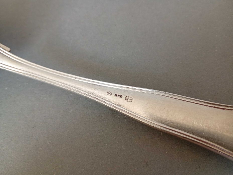 Posrebrzana łopatka do ciasta z amorkiem