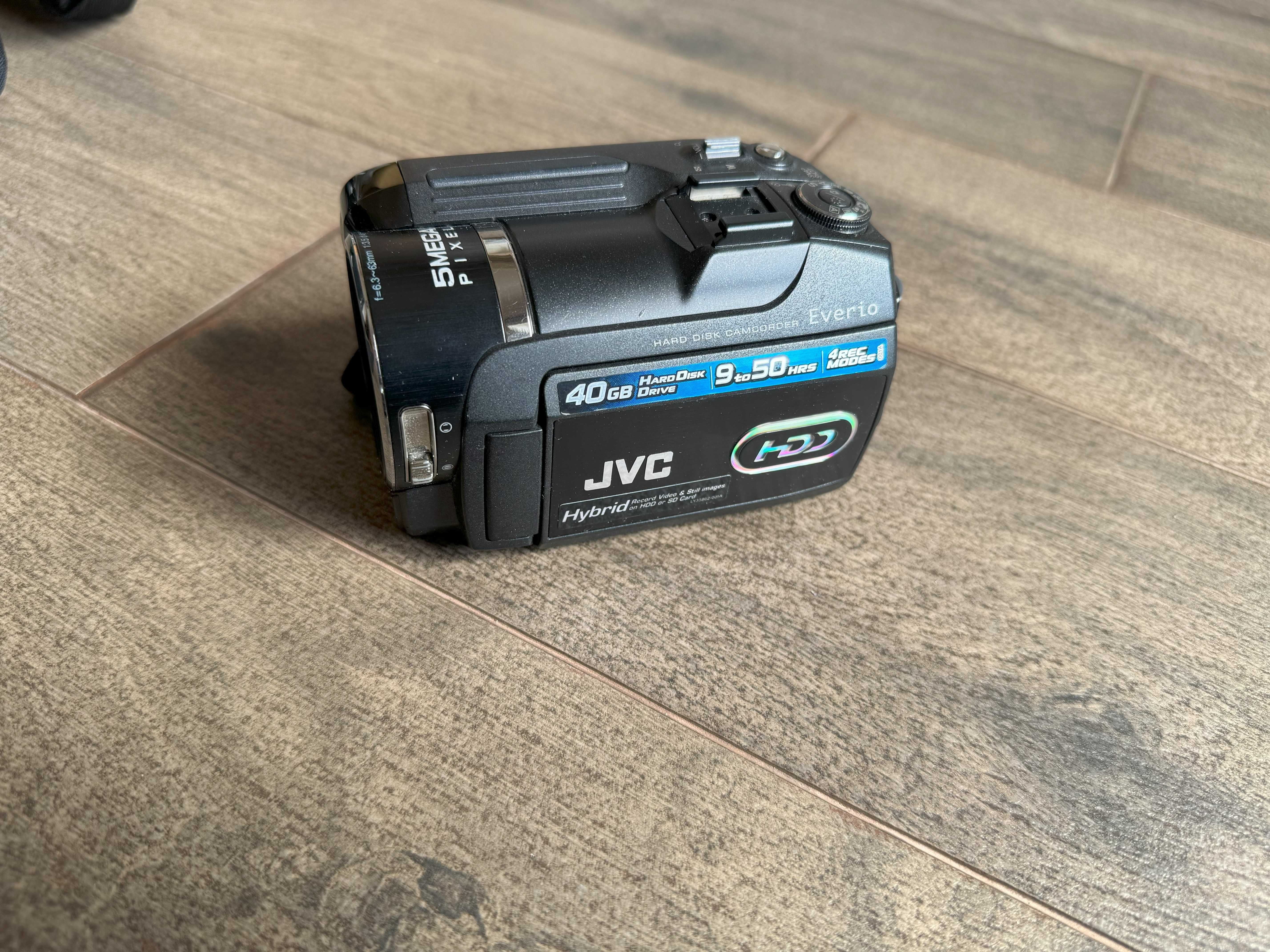 видеокамера JVC everio dock