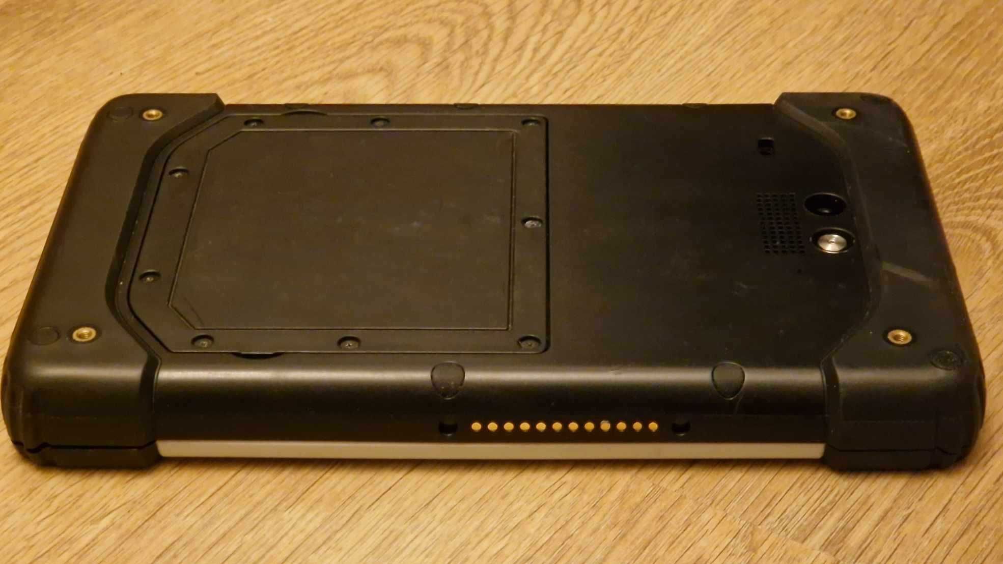 Pancerny tablet przemysłowy handheld Algiz RT7 7,0"