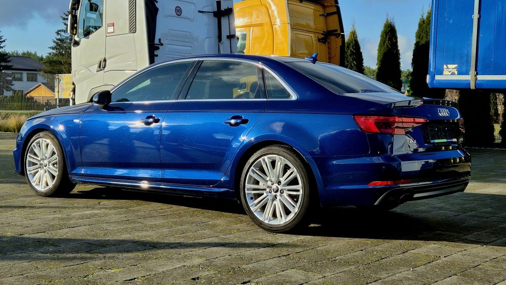 Audi A4 B9 2017 CYMC 252KM quattro sline