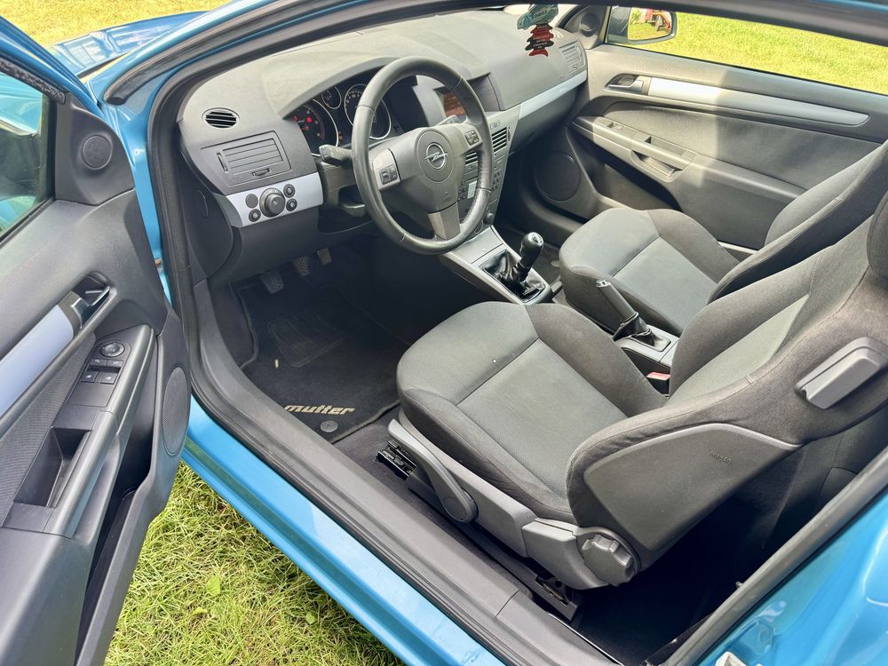 Sprzedam Opel Astra H GTC 1.9 CDTI