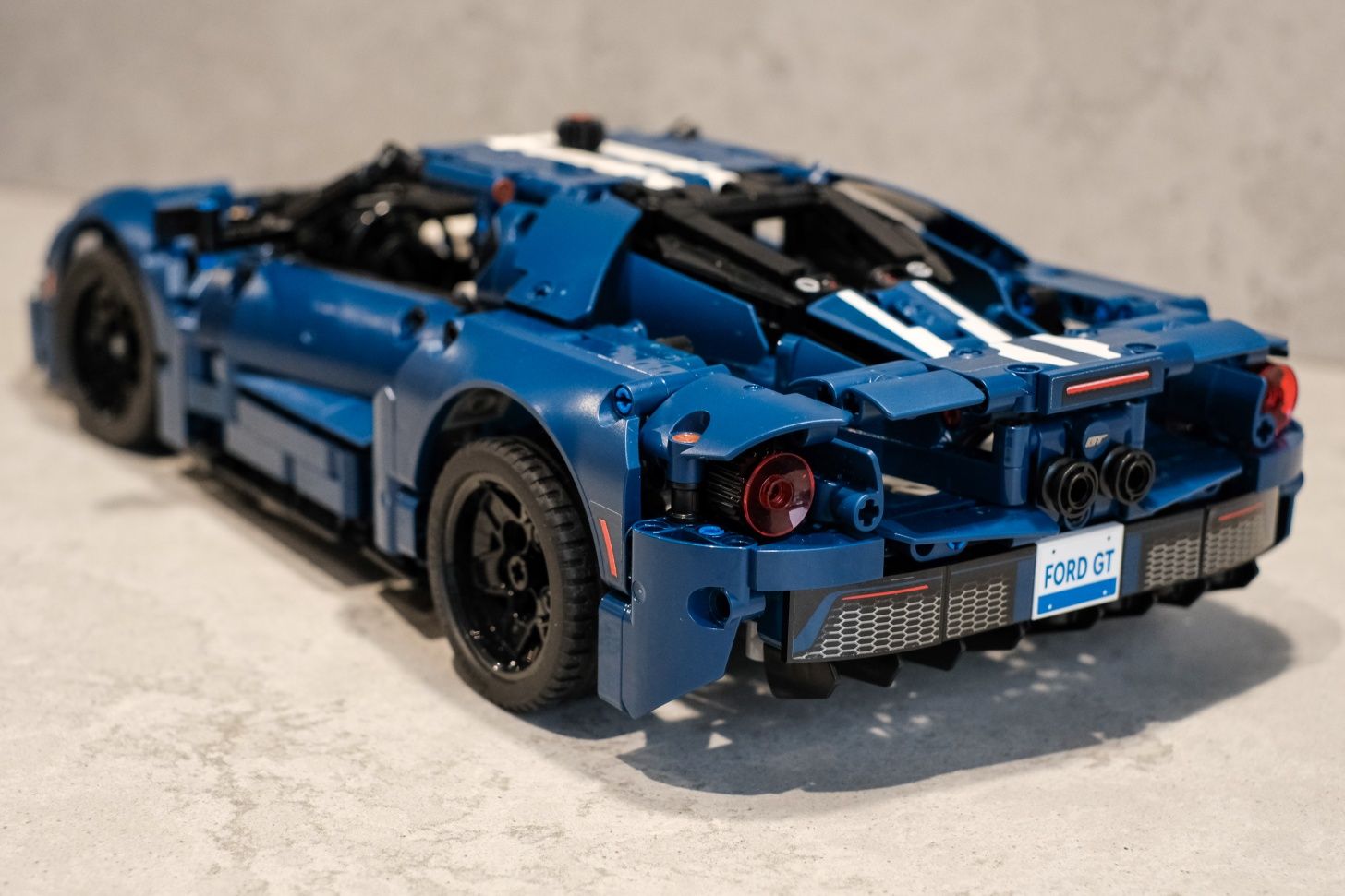 LEGO Technic 42154 Ford GT