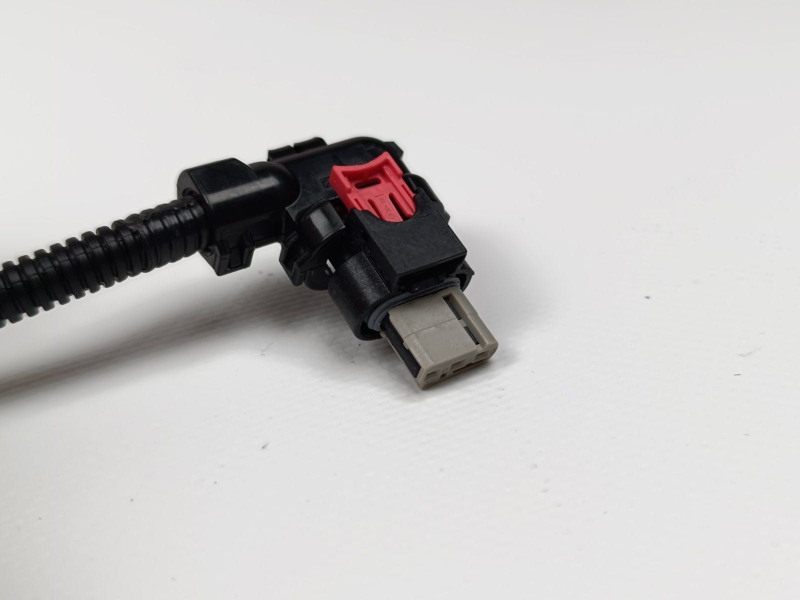 Проводка переднього бампера Tesla Model 3 Rest 2021 - 2067958-00-B