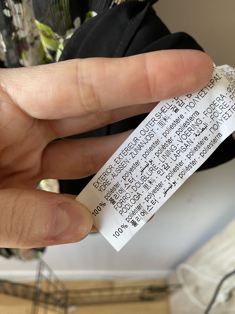 Zara kolorowa sukienka kwiaty falbany