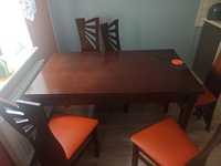 Stół z  krzesłami salon kuchnia jadalnia