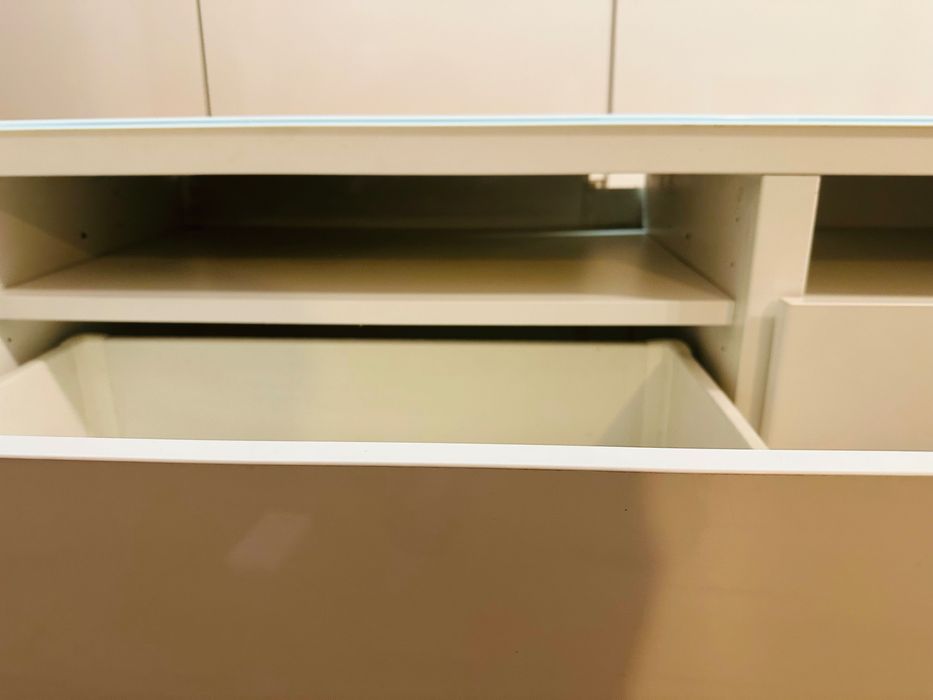 Szafka RTV Ikea Besta