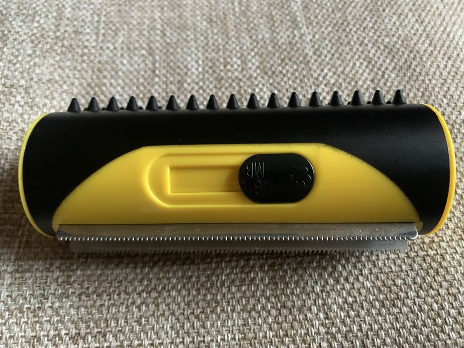 Щітка для грумінгу