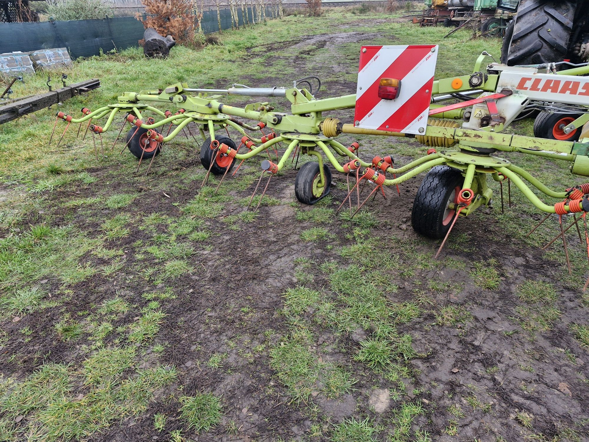 Sprzedam przetrzasarke claas volto 1050t