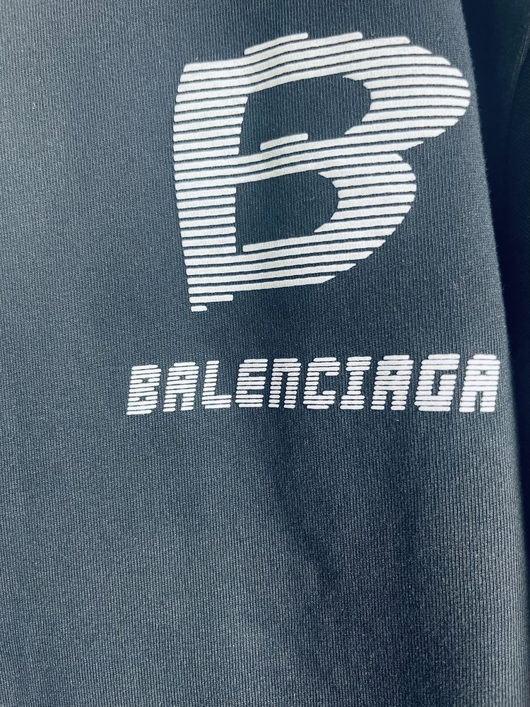 Футболка Balenciaga S,M,L