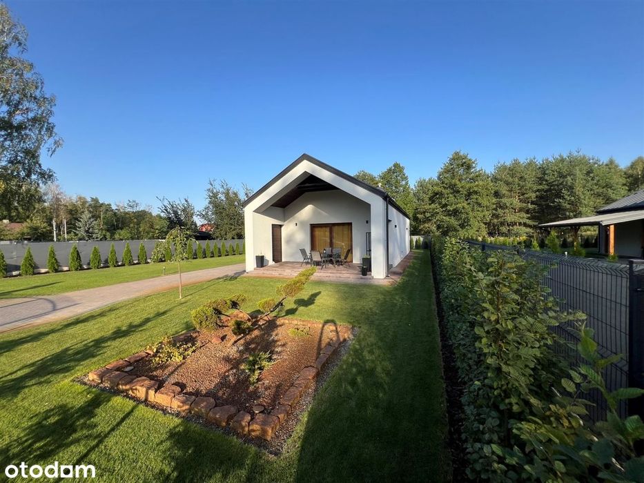 Nowoczesny dom w Korzeniu k/ Białobrzeg