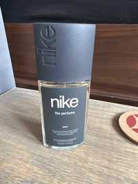 Deodorant w naturalnym sprayu Nike MAN