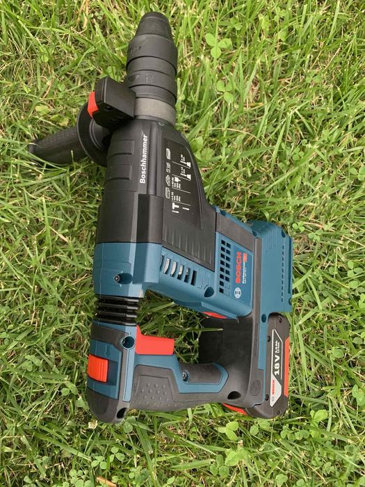 Перфоратор Bosch GBH 18v-26,акумуляторний бош ГЕРМАНІЇ