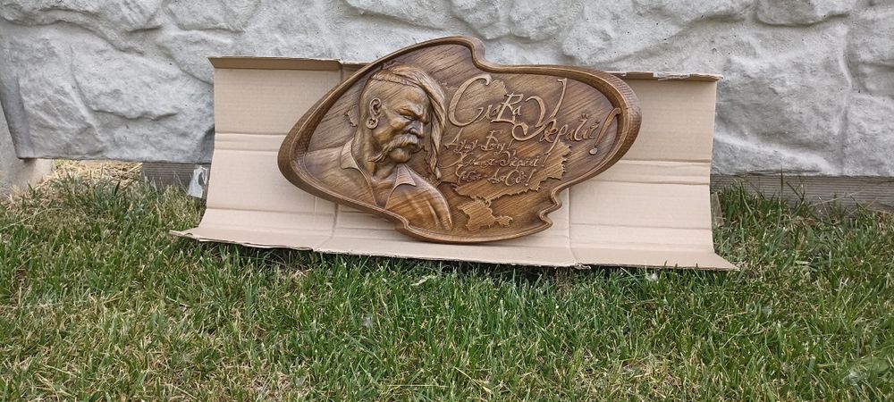 Продам Картина-пано "Слава Україні". Телефонуйте!