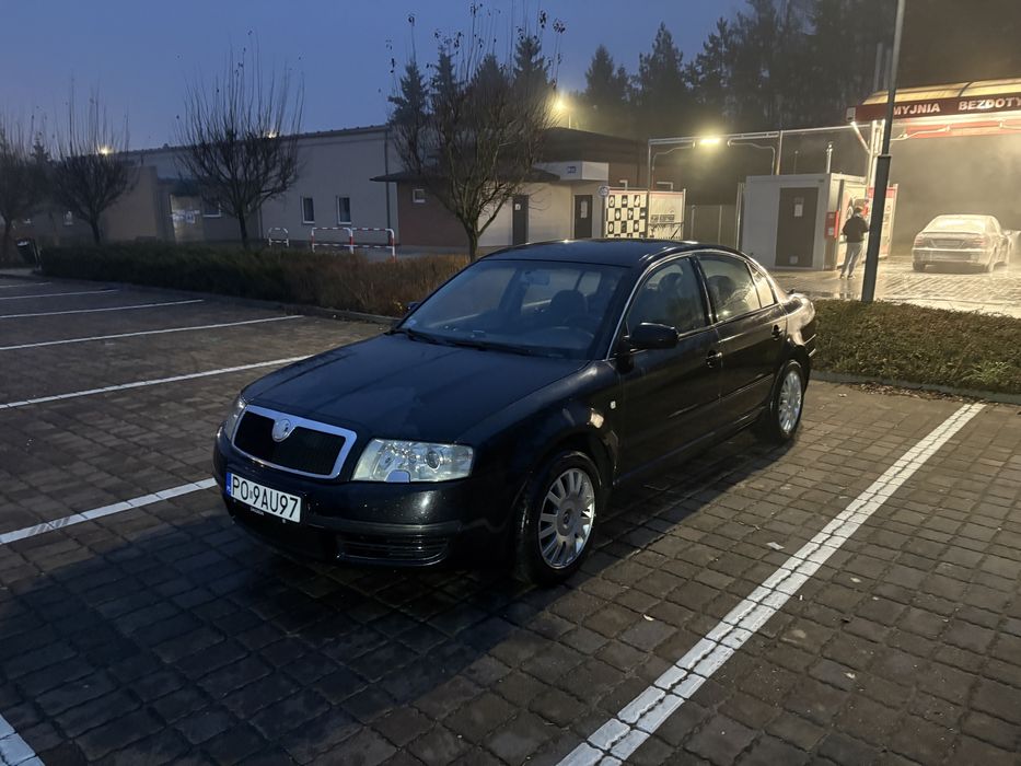 Skoda SuperB 1.9 tdi 130hp /Bt oraz muzyka Hertz