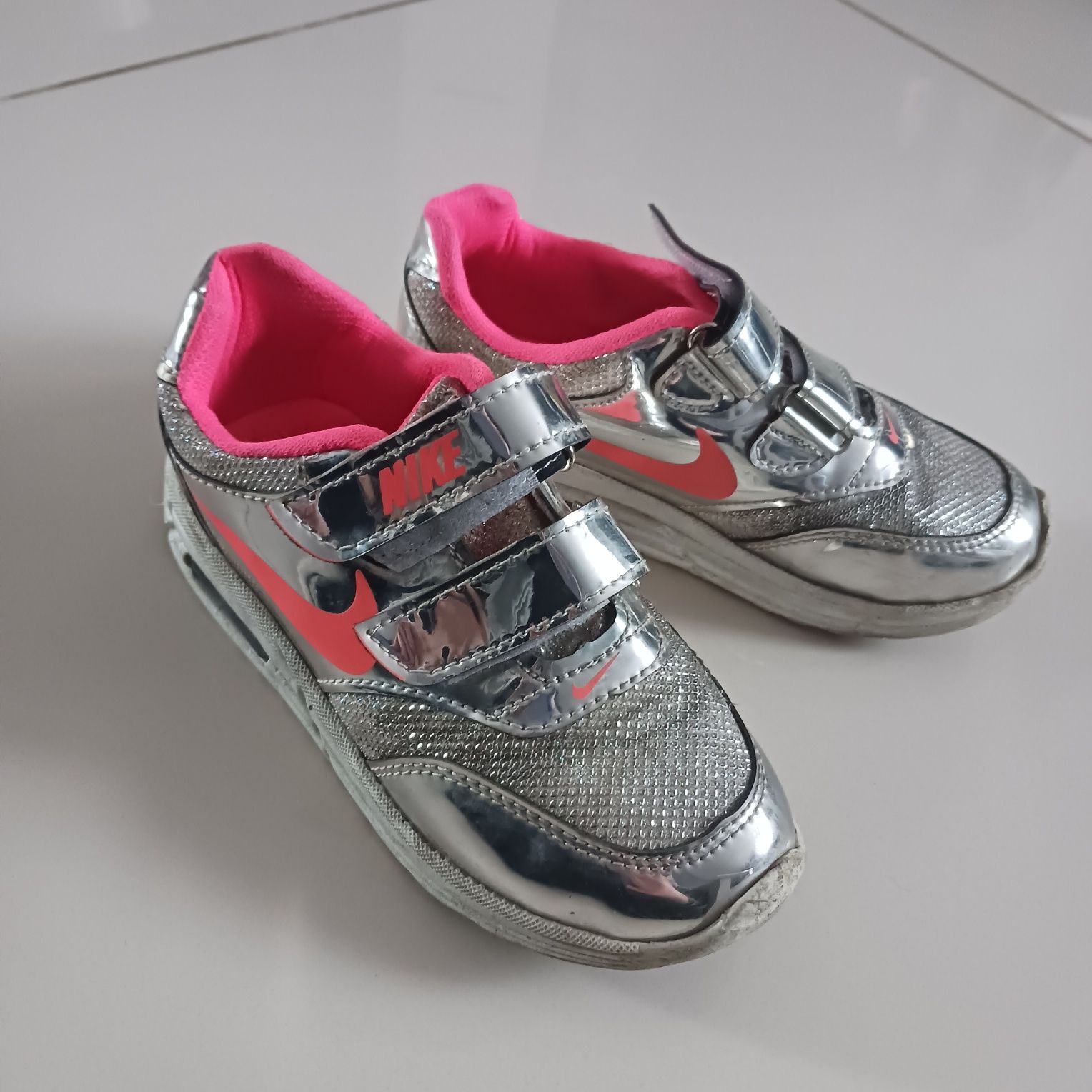Adidasy Nike rozm. 30