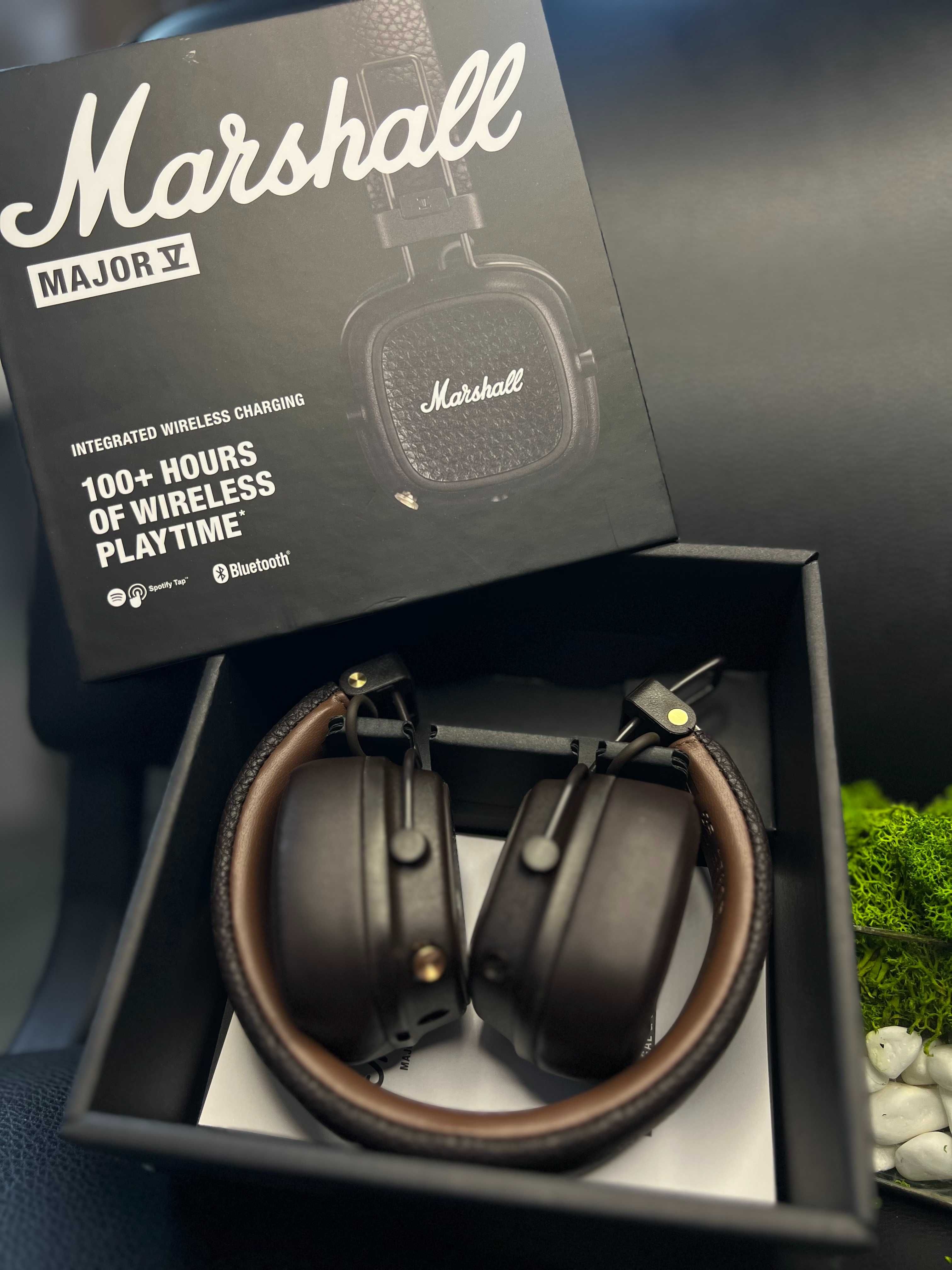 Marshall Major V Brown стильні Bluetooth навушники з глибоким басом