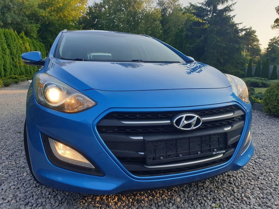 Hyundai I30 1.4 benzyna 100Km  full serwis NAVI-KAMERY-CZUJNIKI przeb.TYLKO 139tys