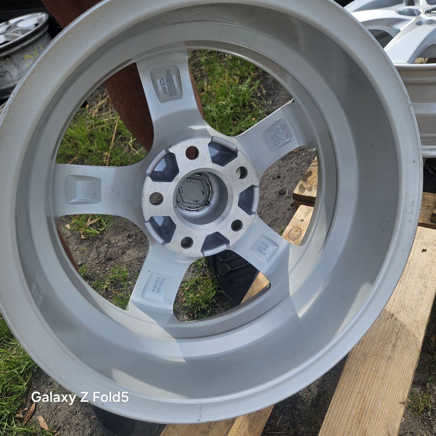 Nowe Alufelgi 15 Renault Express Kangoo Megane IV Fluence 5x114,3