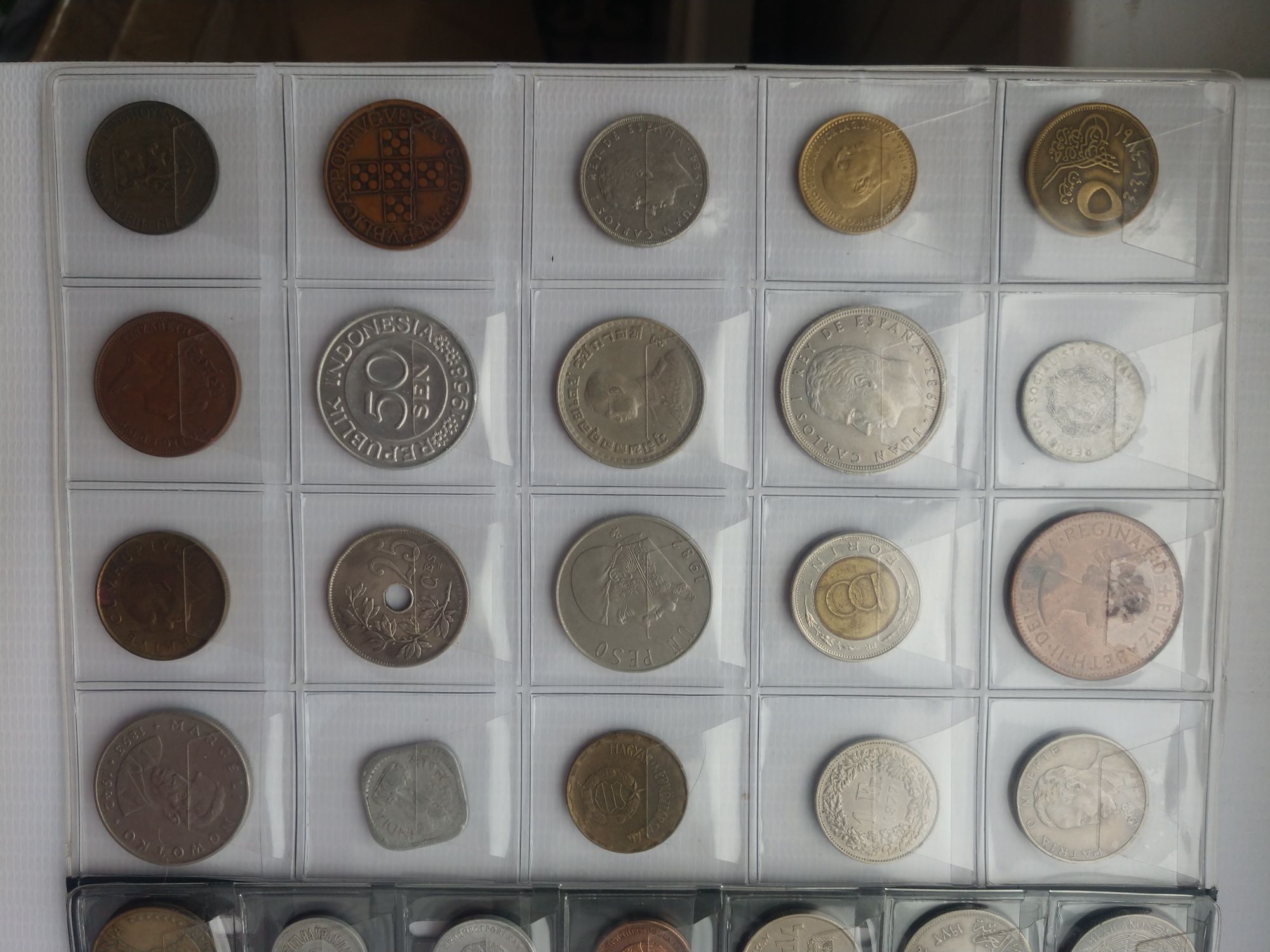 Монеты мира,экзотика, 74 шт