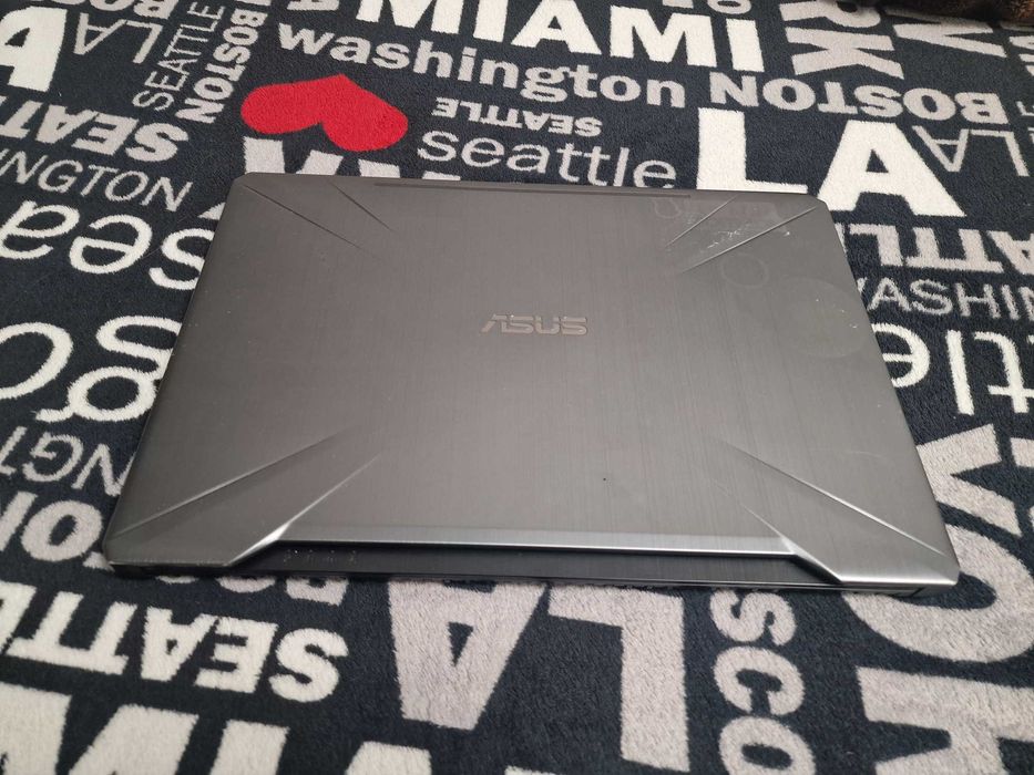 Asus TAF FX504D/IPS 120Hz/ i5-8300H/8DDR4/SSD256/GeF GTX 1050 4 ГБ