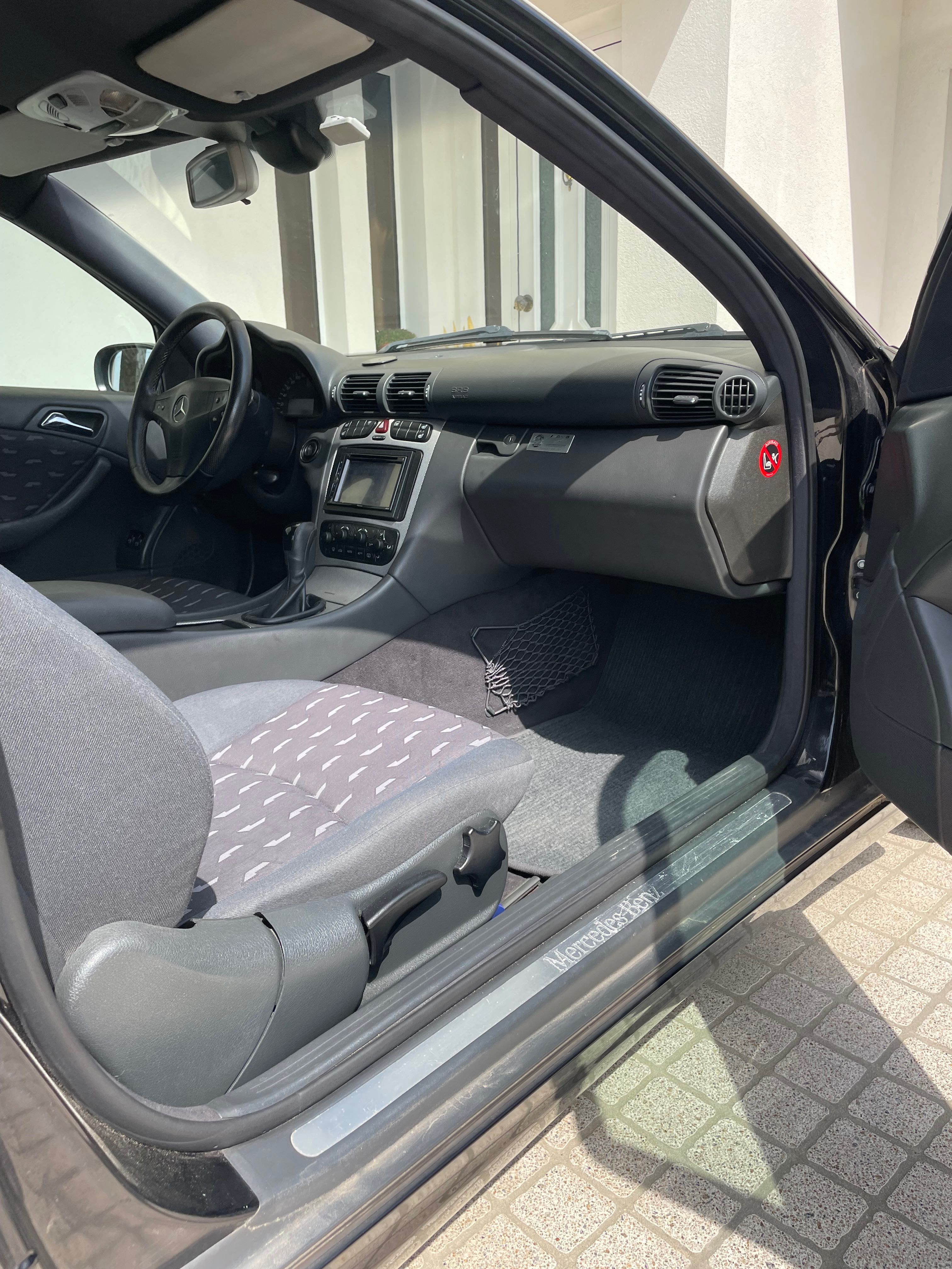 Mercedes c220 w203
