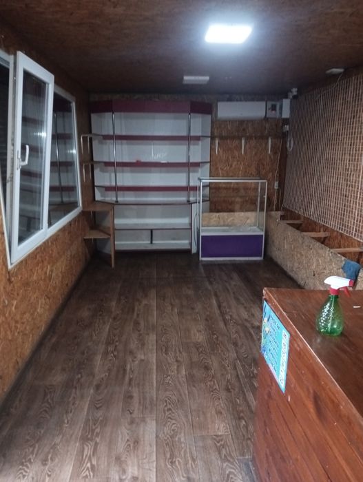 Продам  торговий павільйон із збереженням місця