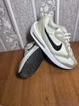Оригінал ! Кросівки NIKE Air Max Dawn , розмір 45 (29 см)