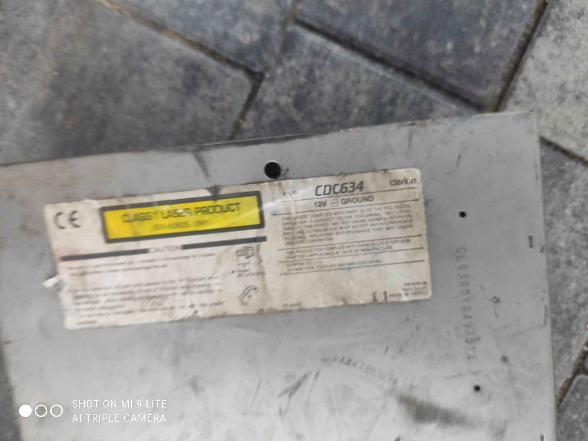 Zmieniarka płyt CD 6 płyn clarion cdc634