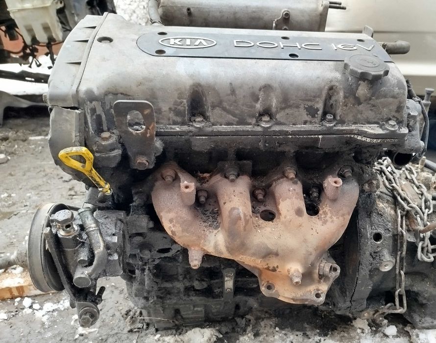 Двигун мотор Kia Sephia 2 1.8 L Carens Spectra Shuma T8D