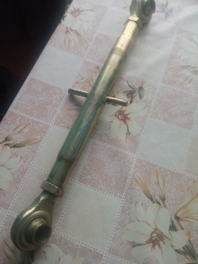 Центральний винт новий