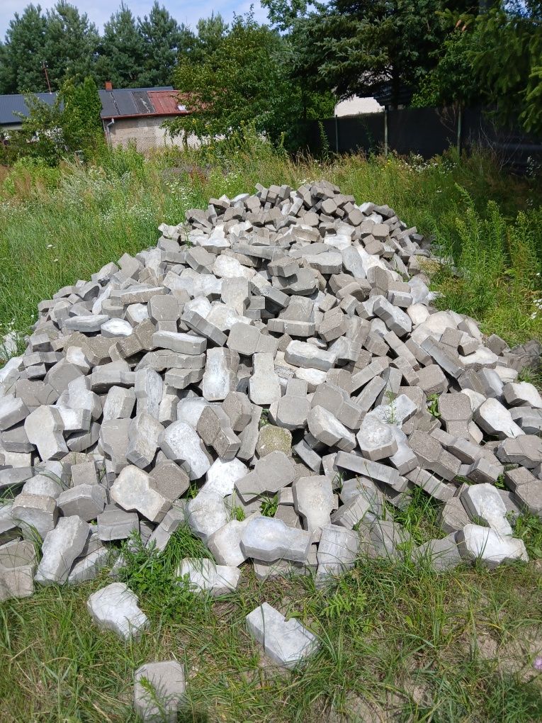 Kostka brukowa używana