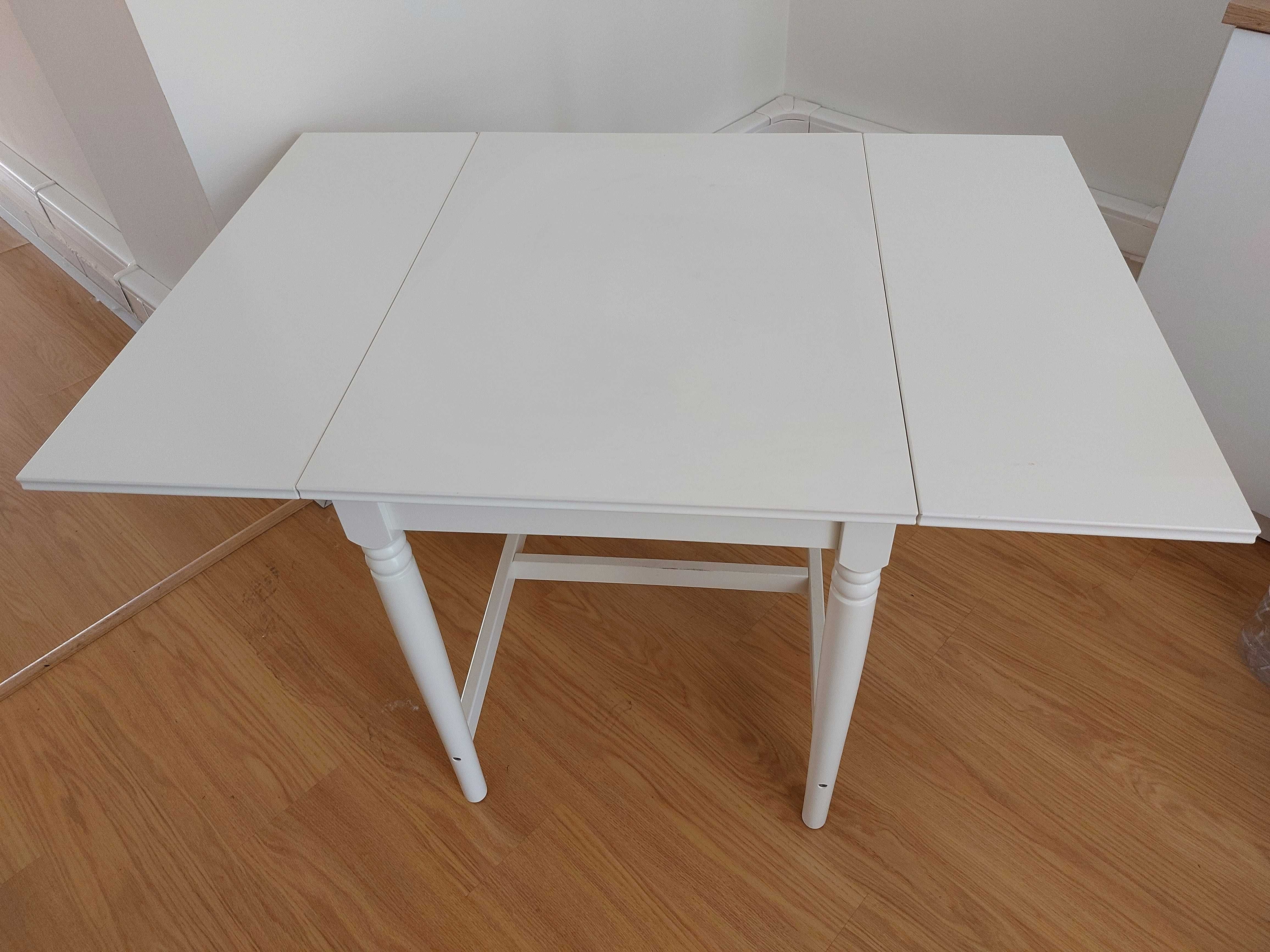 Mesa c/abas rebatíveis IKEA+4 Cadeiras