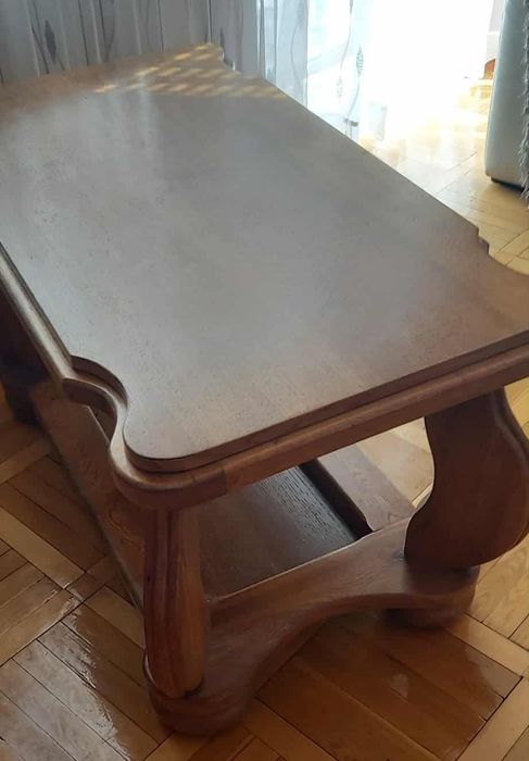 Meble dębowe, witryna- kredens, stół z krzesłami, ława i zegar stojący