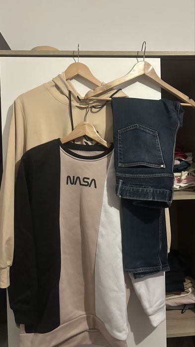 Roupa de homem em bom estado