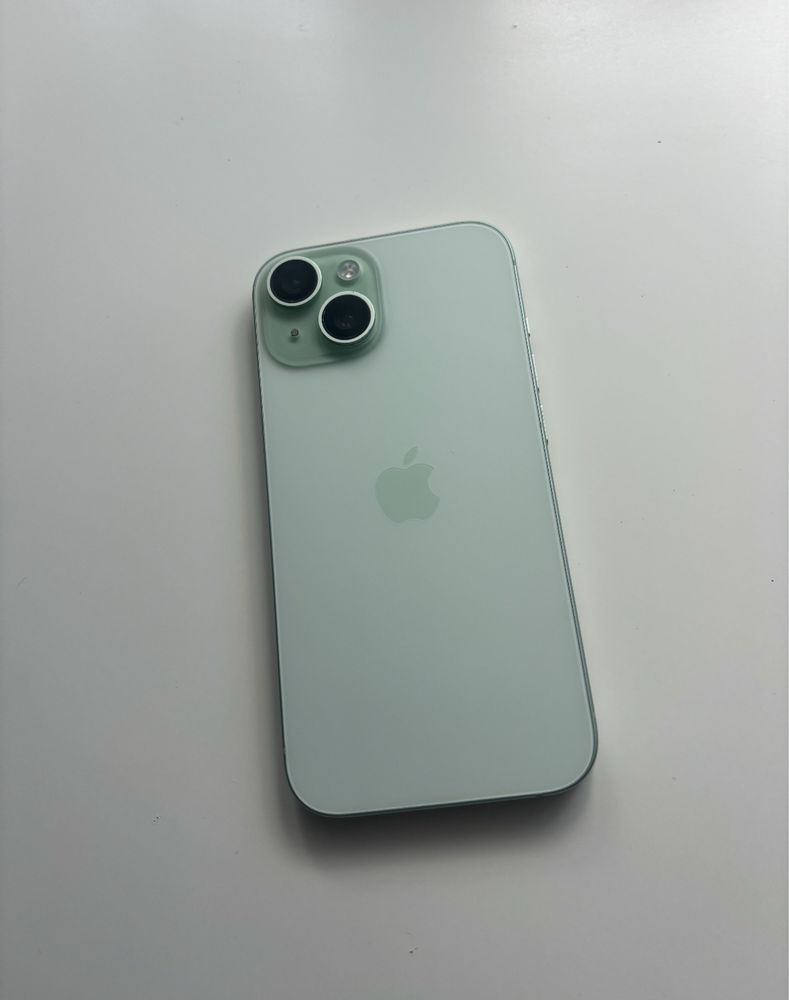 iPhone 15 (128GB) jak nowy / zielony