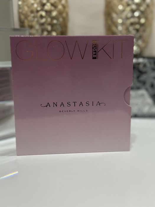 Glow Kit Sugar Anastasia Beverly Hills- paleta rozświetlaczy