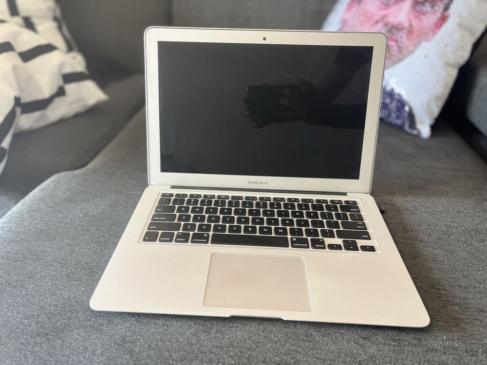 MacBook Air 13” APPLE Cinzento (USADO - 2012)