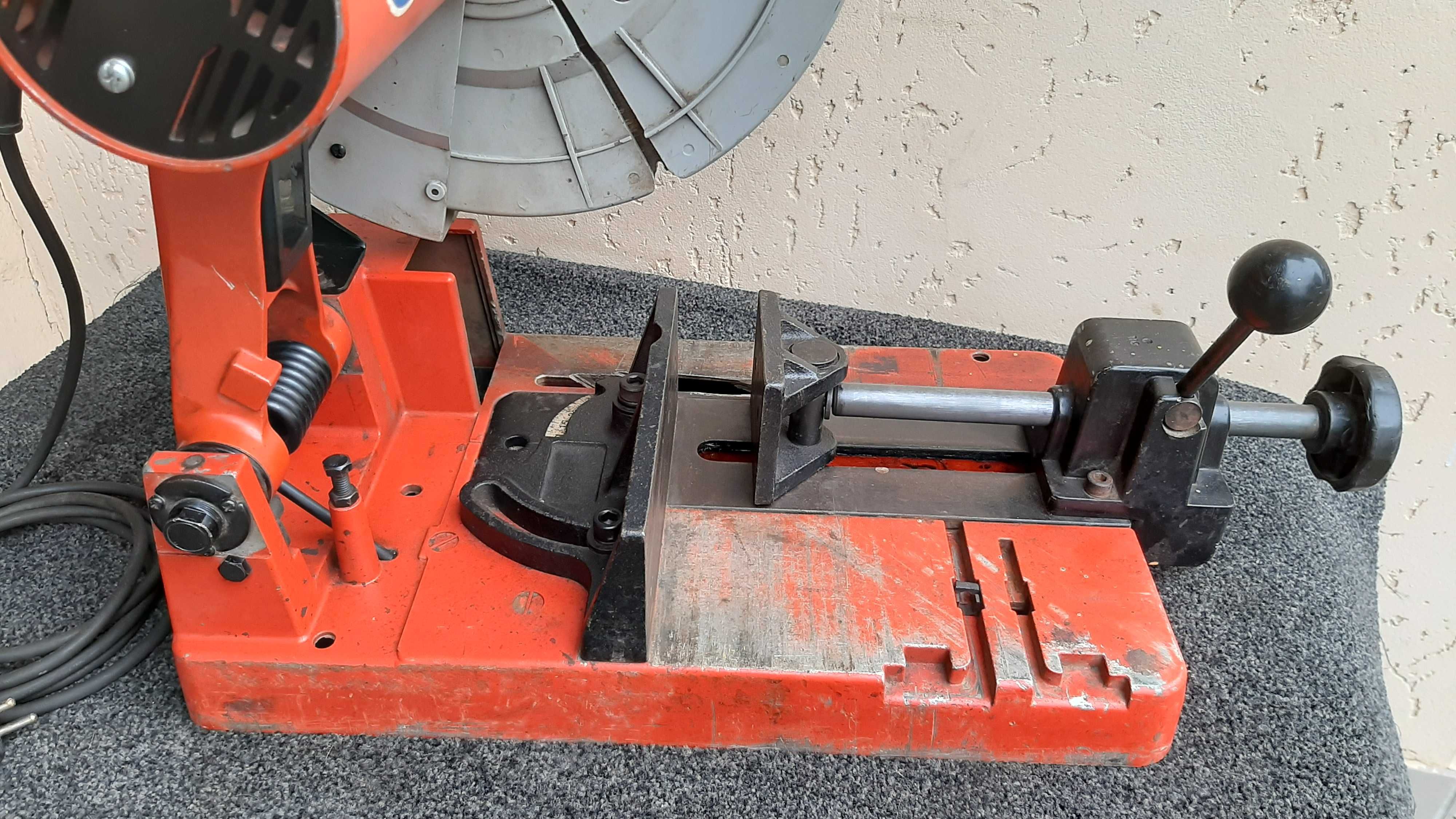 Монтажна сухопилна пила Ridgid 590L Американська
