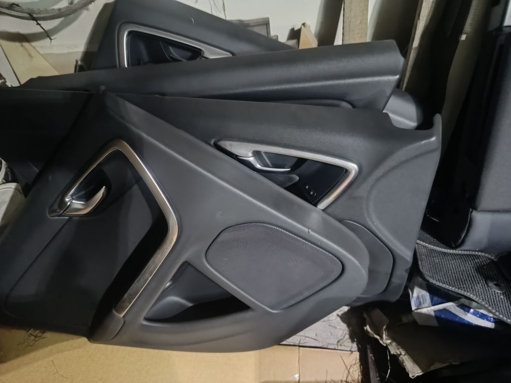 Siedzenia do Volvo V60 r-design