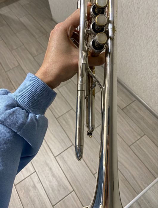 Музичний інструмент труба: Yamaha 734
