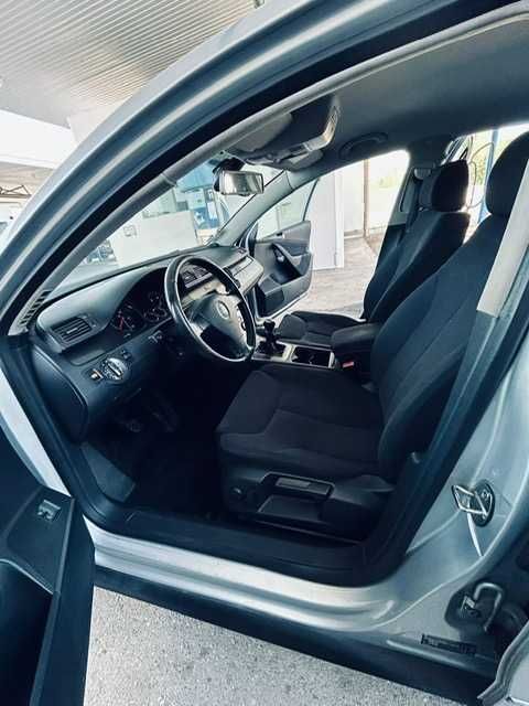 Volkswagen Passat 2006 – Muito bem mantido, 213.927 km, com extras