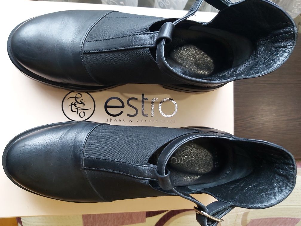 Туфлі чорні Estro