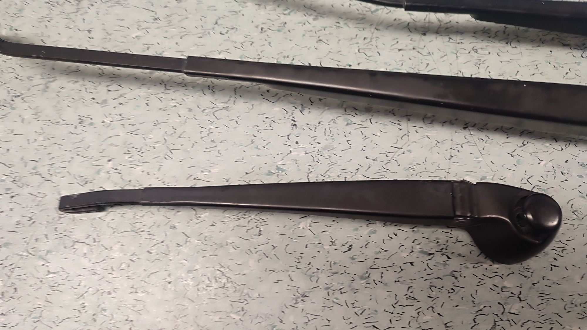 Braço esquerdo, direito e traseiro limpa vidros VW golf IV