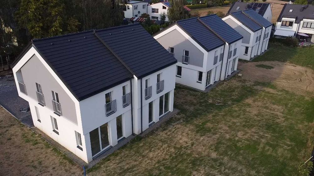 Nowa inwestycja przy lotnisku - bliźniaki