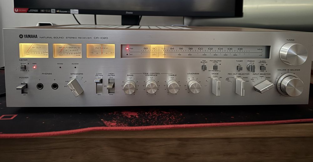 Yamaha amplituner stereo CR 1020 klasyk