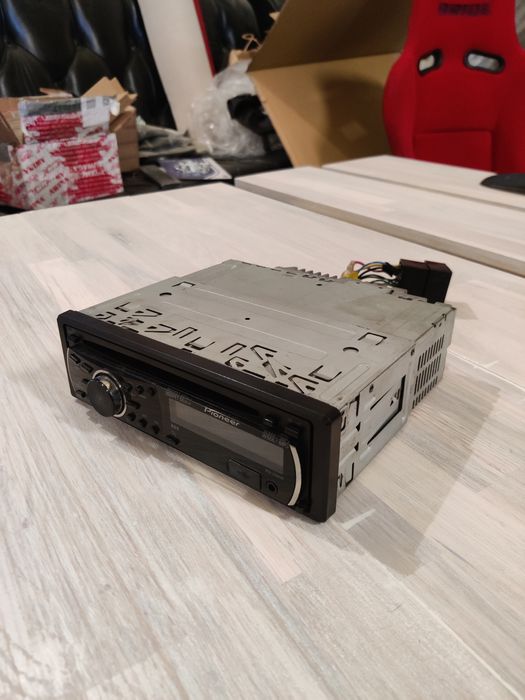 Radio Pioneer DEH-2200UB sprawne