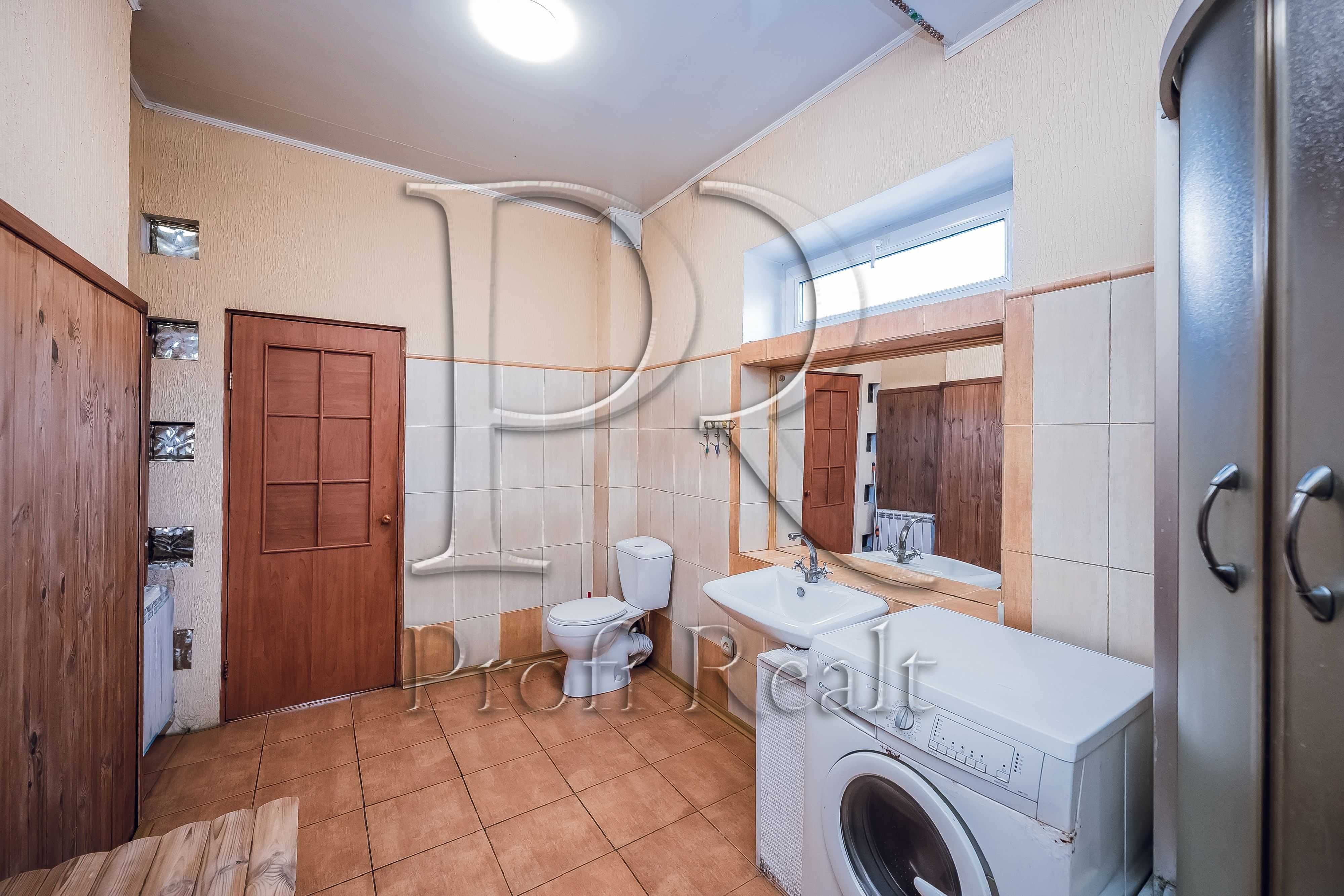 Продаж будинку 175 кв.м. в Дарницькому р-н, метро Славутич, Осокорки
