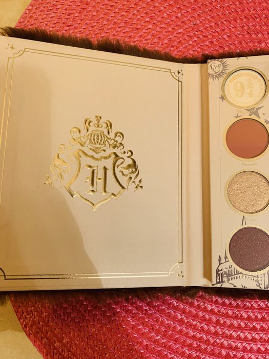 Harry Potter X SHEGLAM Paleta Monster Book Of Monsters